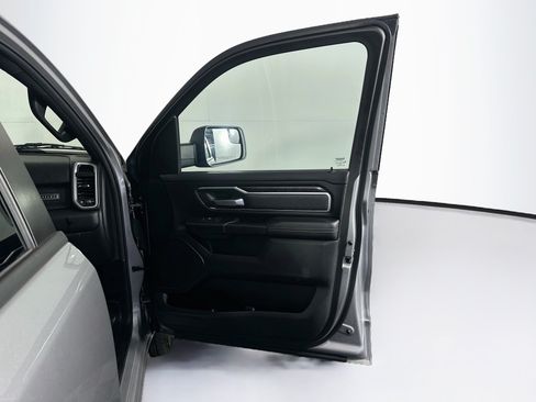 Used 2022 RAM 1500 Big Horn AWD/4WD image 32