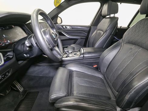 Used 2019 BMW X5 xDrive50i w/ M Sport Package AWD/4WD image 49