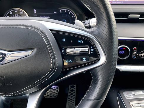 Used 2022 Genesis GV70 2.5T w/ Sport Prestige Package image 24