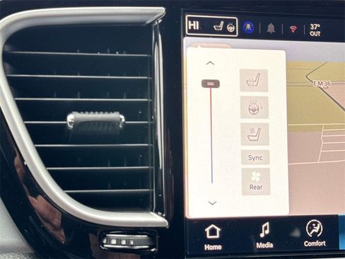 New 2026 Chrysler Pacifica Limited image 20