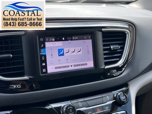 Used 2023 Chrysler Voyager LX FWD image 36
