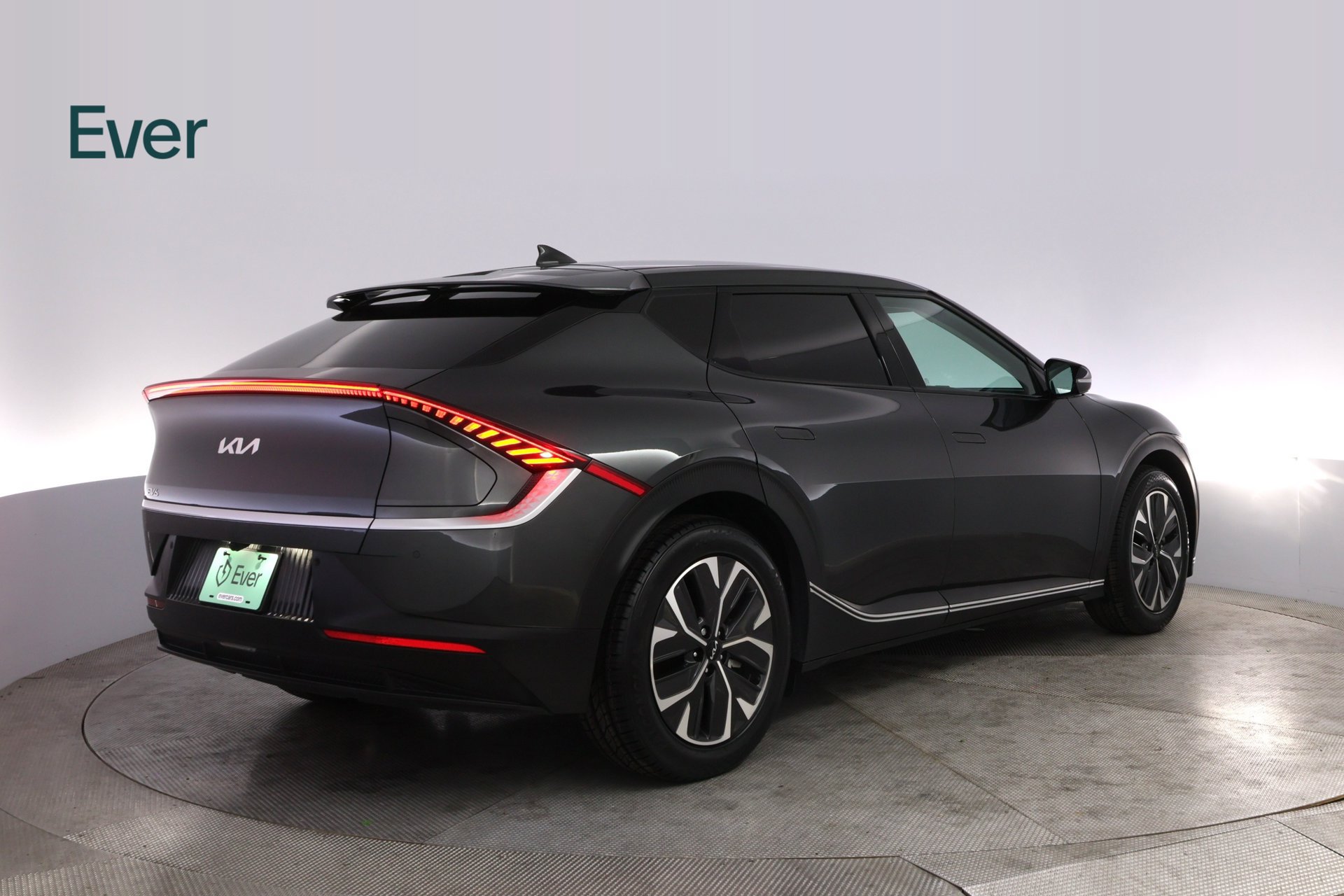 Used 2024 Kia EV6 Light RWD image 3