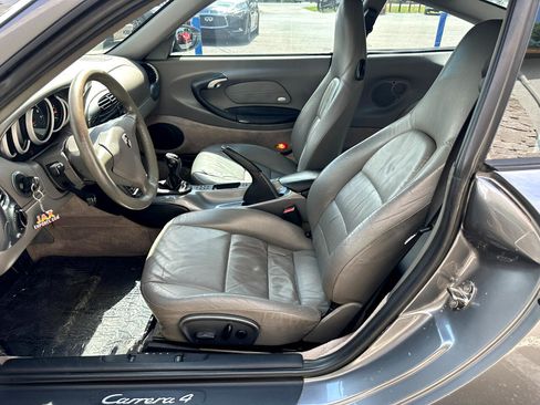 Used 2001 Porsche 911 Carrera image 21