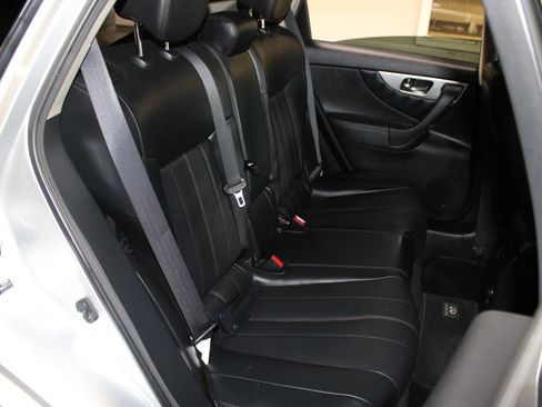 Used 2015 INFINITI QX70 3.7 w/ Premium Package image 26