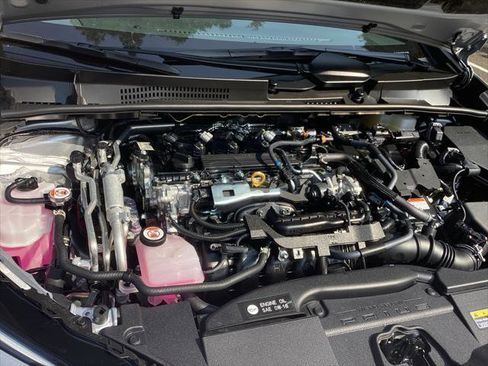 Certified 2025 Toyota Prius Plug-In Hybrid image 21