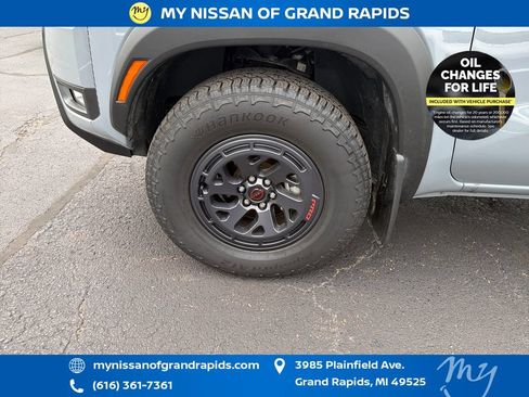 Used 2025 Nissan Frontier PRO-4X w/ Interior Protection Package AWD/4WD image 31