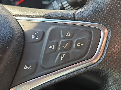 Used 2021 Chevrolet Malibu LT image 23