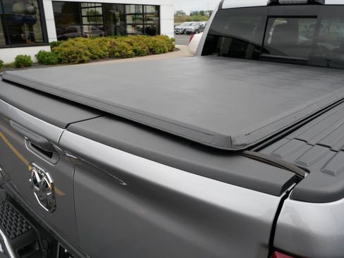 Used 2025 RAM 1500 Limited AWD/4WD image 11