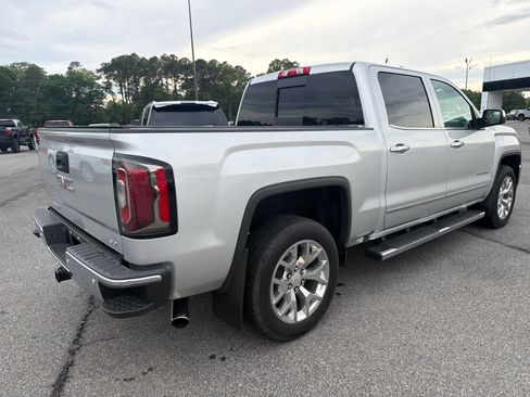Used 2018 GMC Sierra 1500 SLT AWD/4WD image 8