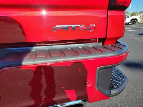Used 2024 GMC Sierra 1500 AT4 w/ Technology Package image 30