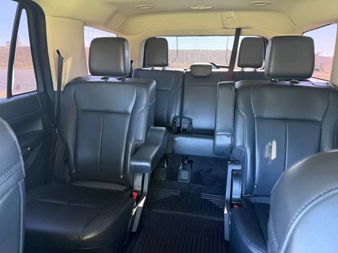 Used 2022 Ford Expedition XLT AWD/4WD image 19