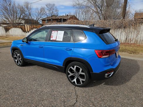 Used 2023 Volkswagen Taos SEL image 5