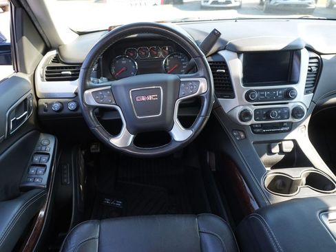 Used 2020 GMC Yukon XL SLT w/ Premium Edition image 20