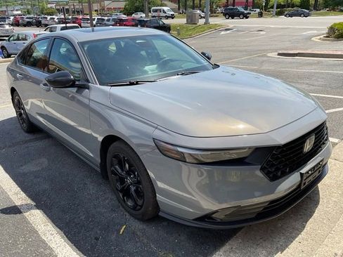 Used 2025 Honda Accord SE image 3