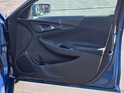 Used 2024 Chevrolet Malibu LT image 5