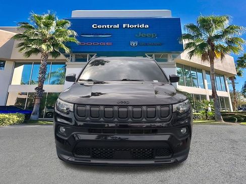 Used 2022 Jeep Compass Altitude w/ Convenience Group image 3