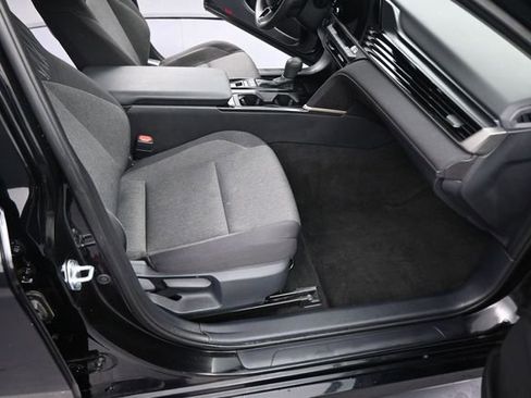 Used 2025 Toyota Camry LE image 67