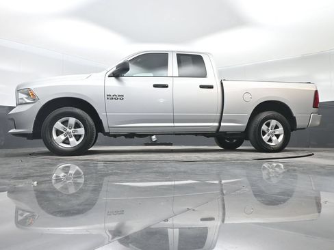 Used 2018 RAM 1500 Express AWD/4WD image 27