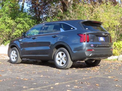 Used 2021 Kia Sorento LX image 23