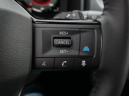 Used 2026 Nissan Rogue Platinum w/ Platinum Premium Package AWD/4WD image 22