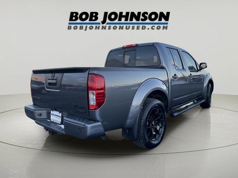 Used 2020 Nissan Frontier SV w/ Midnight Edition Floor Mats image 7