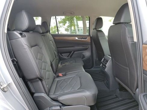 New 2026 Volkswagen Atlas SE image 17