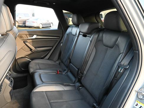 Used 2022 Audi SQ5 Premium image 16