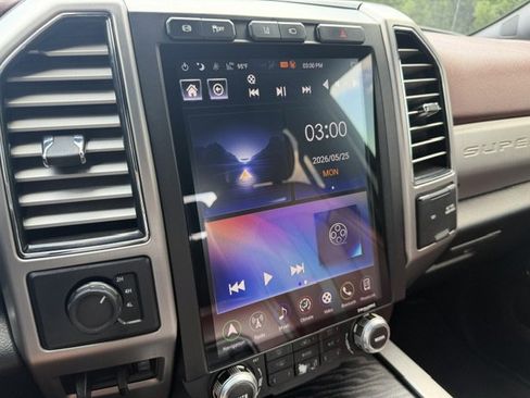Used 2019 Ford F350 Platinum w/ Platinum Ultimate Package AWD/4WD image 24