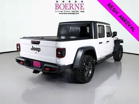 Used 2024 Jeep Gladiator Mojave w/ Convenience Group image 7
