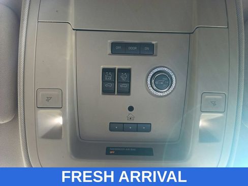 Used 2015 Chevrolet Suburban LTZ AWD/4WD image 30