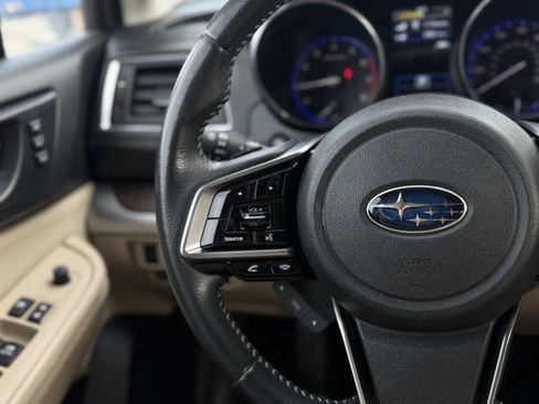 Used 2019 Subaru Outback 2.5i Limited AWD/4WD image 3