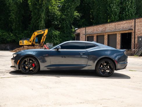Used 2022 Chevrolet Camaro LT w/ RS Package RWD image 4