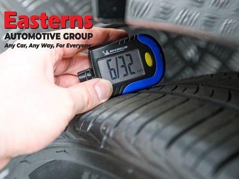 Used 2024 Nissan Ariya AWD image 25