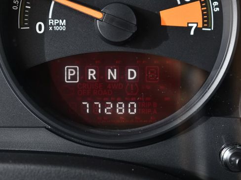Used 2017 Jeep Patriot Latitude FWD image 27