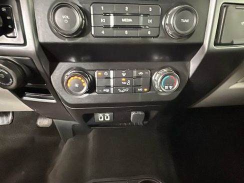 Used 2019 Ford F150 XLT w/ Equipment Group 301A Mid AWD/4WD image 22
