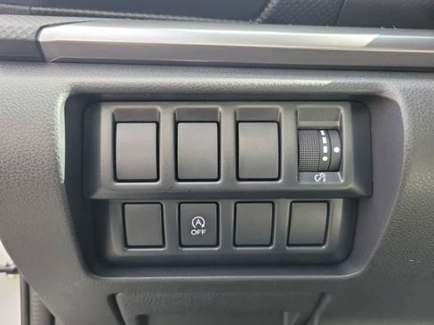 Used 2019 Subaru Forester Premium w/ All-Weather Package image 22