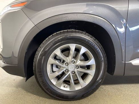 Used 2020 Hyundai Santa Fe SE image 12