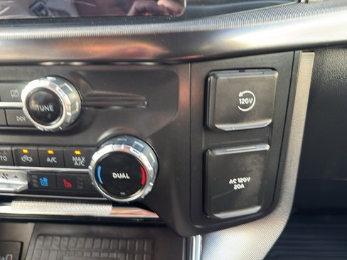 Used 2022 Ford F150 Platinum w/ Equipment Group 701A High image 18