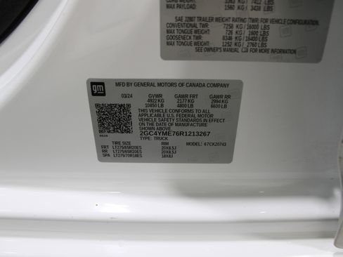 Used 2024 Chevrolet Silverado 2500 Custom w/ Custom Value Package image 42