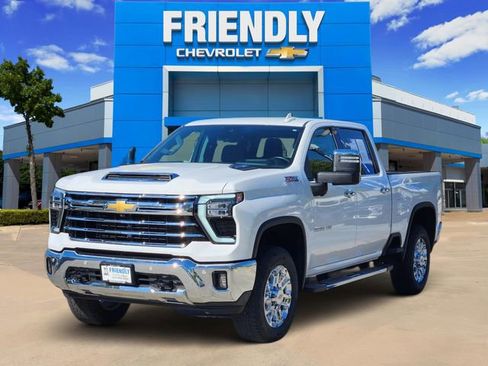 Used 2024 Chevrolet Silverado 2500 LTZ w/ LTZ Premium Package image 3