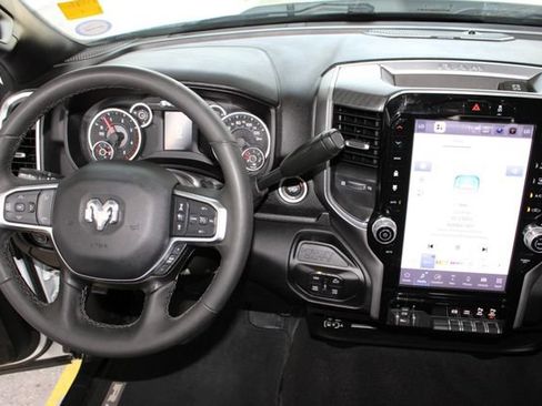 Used 2025 RAM 2500 Big Horn AWD/4WD image 23