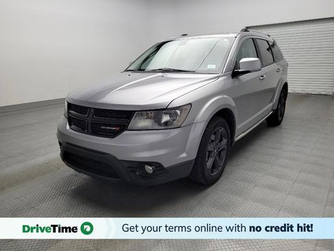 Used 2020 Dodge Journey Crossroad image 1
