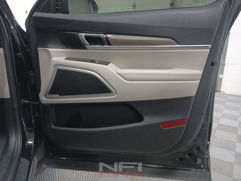 Used 2021 Kia Telluride EX AWD/4WD image 32