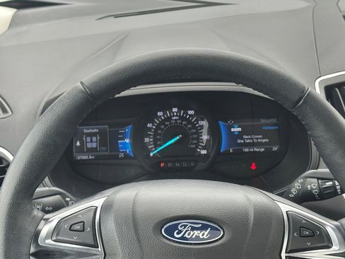 Used 2024 Ford Edge SEL w/ Convenience Package image 12