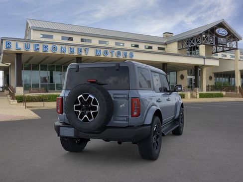 New 2025 Ford Bronco Outer Banks image 8