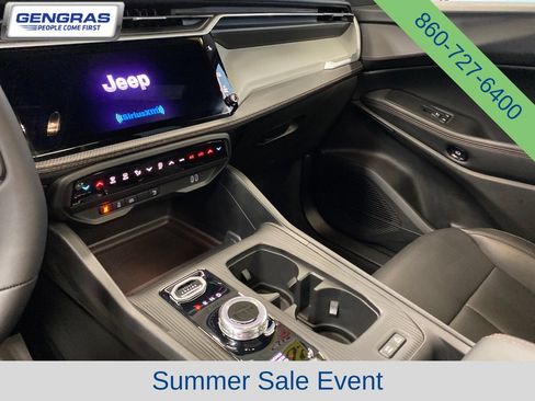 Used 2026 Jeep Cherokee Limited AWD/4WD image 15