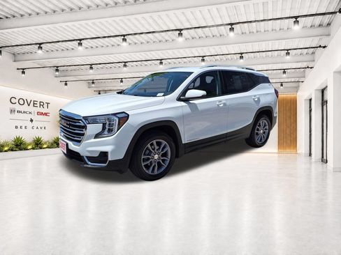 Used 2023 GMC Terrain SLT AWD/4WD image 4