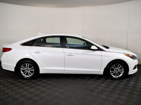 Used 2015 Hyundai Sonata SE image 7