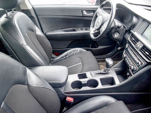 Used 2018 Kia Optima S FWD image 19