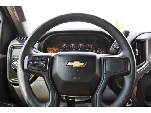 Used 2023 Chevrolet Silverado 1500 Custom image 17